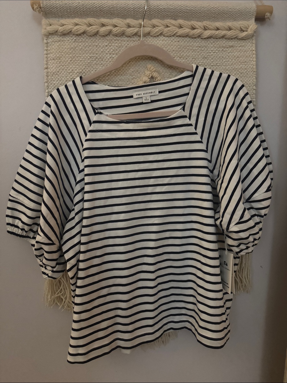Free Assembly Striped Puff-Sleeve Tee in Navy and White